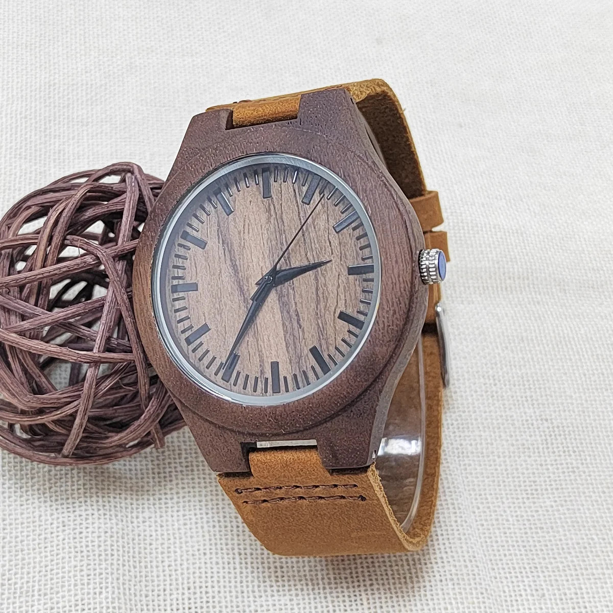 Men's Wood Quartz Wristwatch