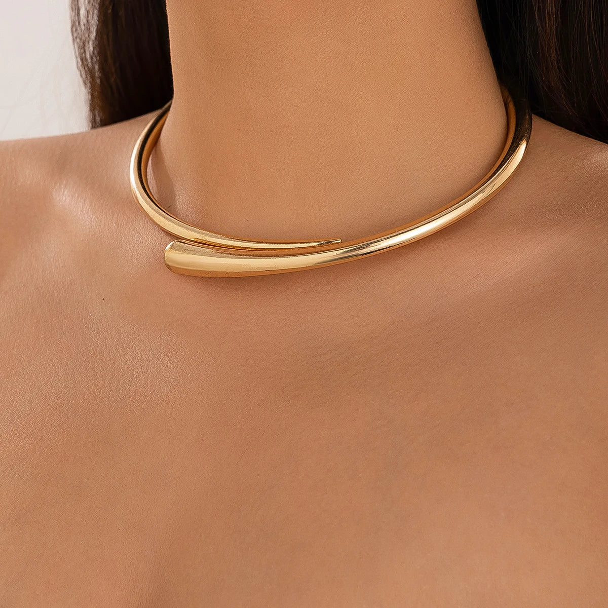 Gold Spring Collar Choker Necklace