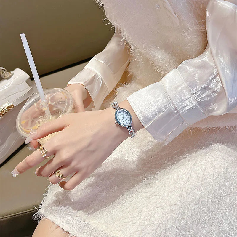 SAILIN Women's Oval Dial Quartz Watch