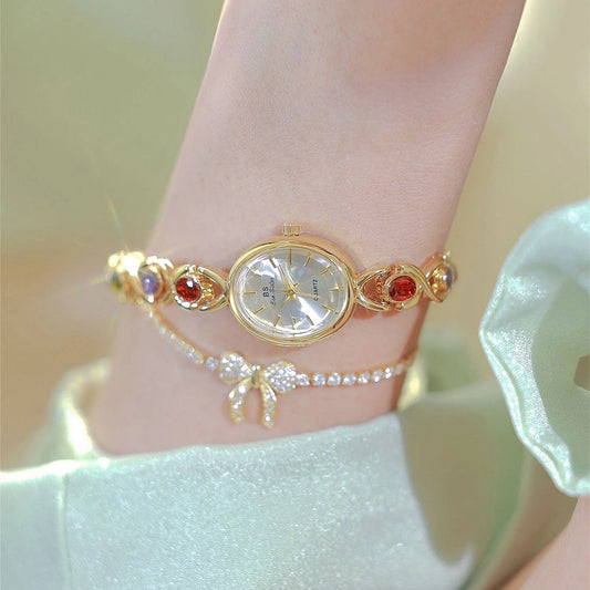 Women's Retro Alloy Quartz Watch Steel Band