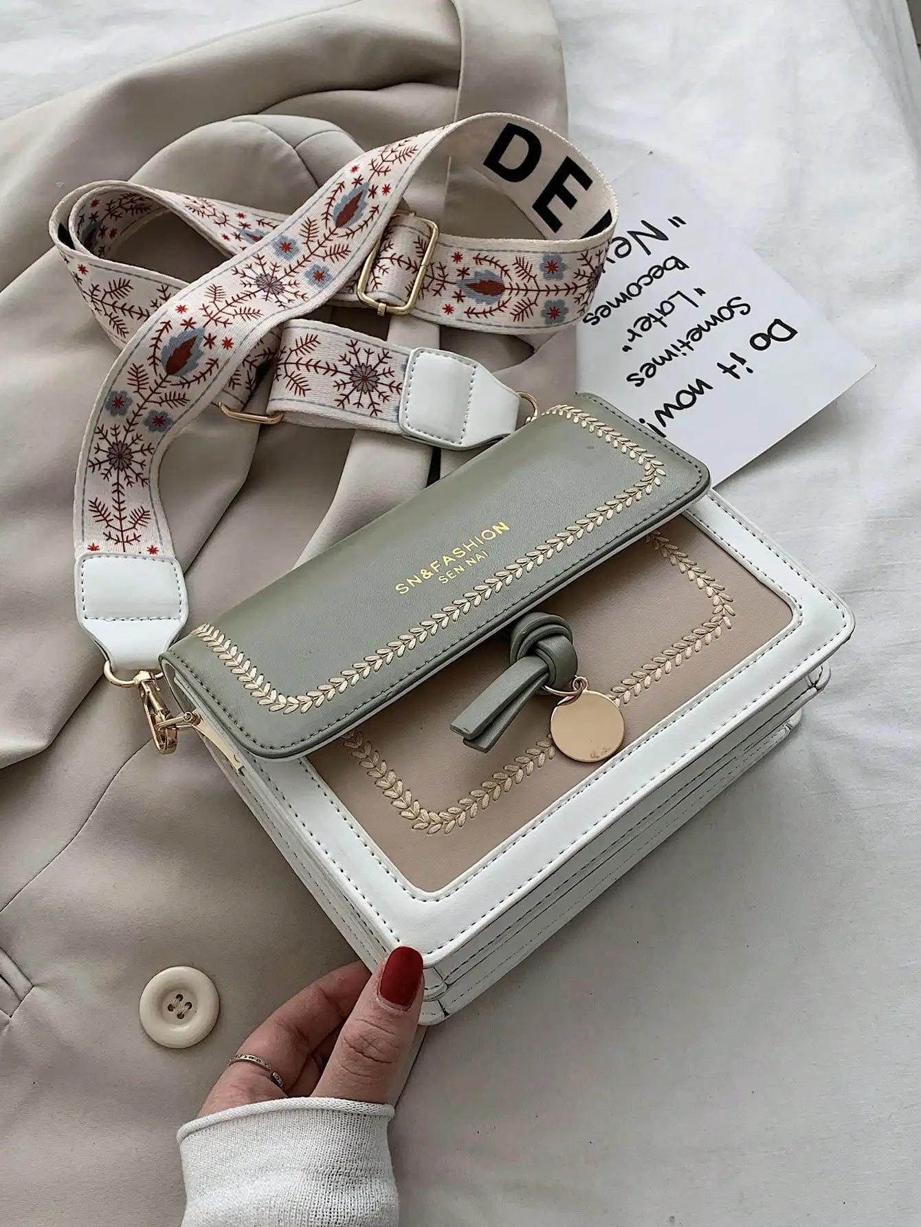 Women's Contrast Color Small Square Crossbody Bag