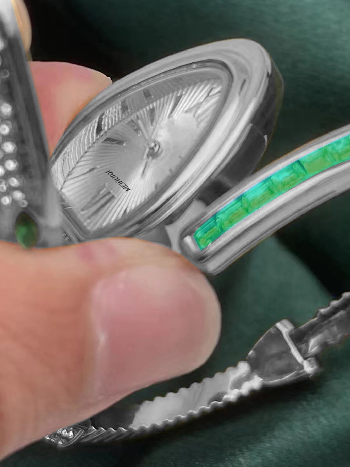 Women's Classic Minimalist Quartz Watch