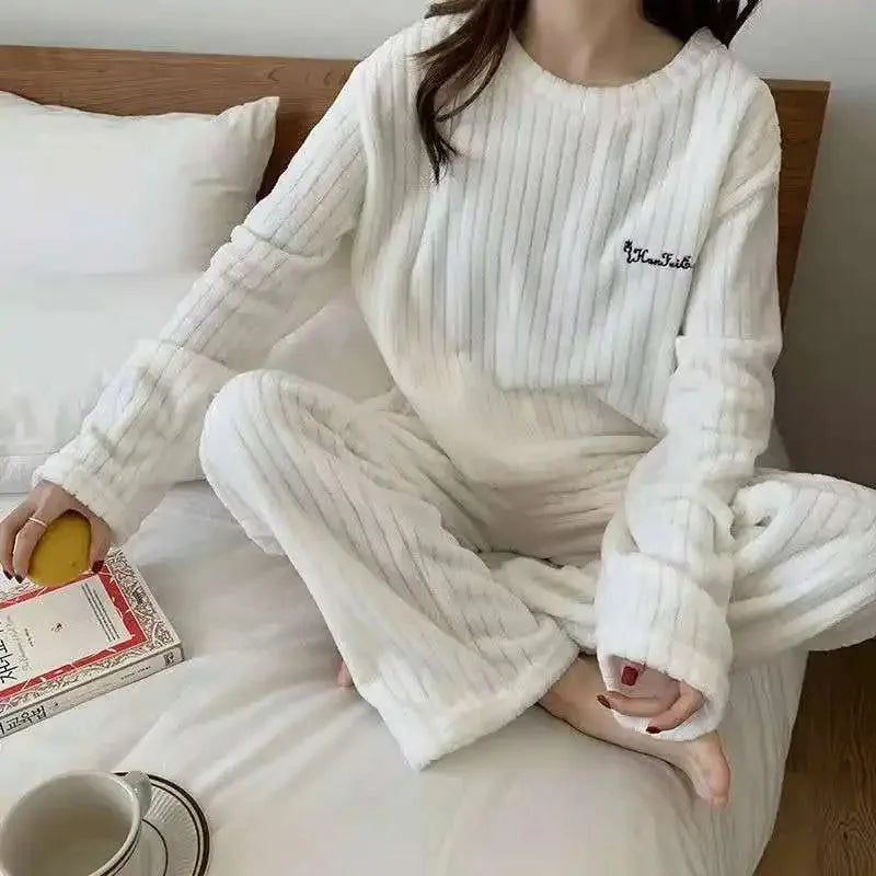 Women's Coral Velvet Jacquard Pajama Set