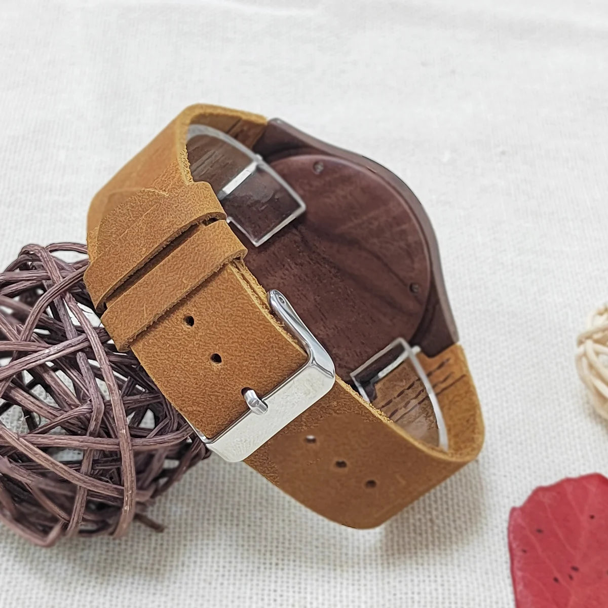 Men's Wood Quartz Wristwatch