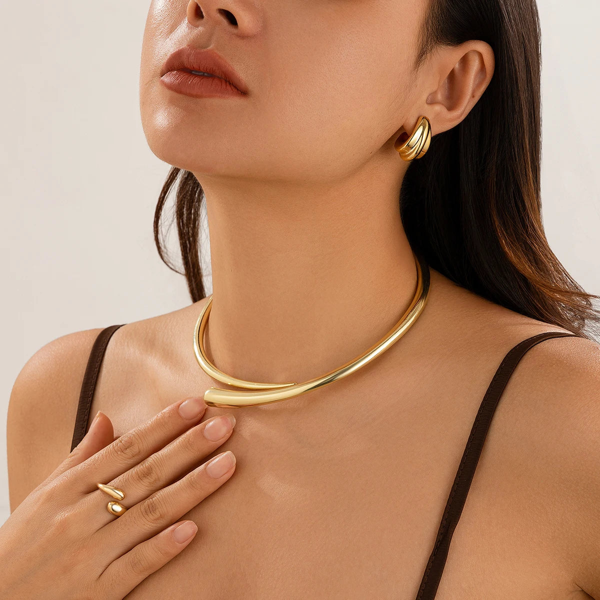 Gold Spring Collar Choker Necklace