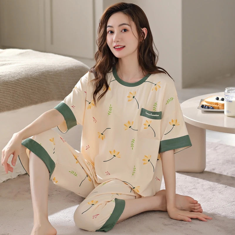 Women's Floral Round Neck Pajama Set Plus Size