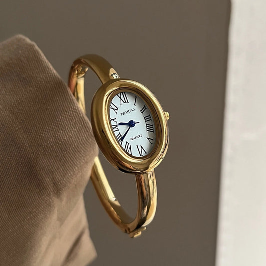 Oval Vintage Analog Watch