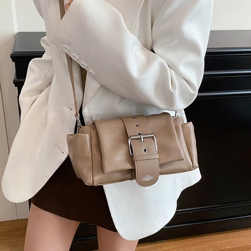 Women's Vintage Leather Baguette Shoulder Bag