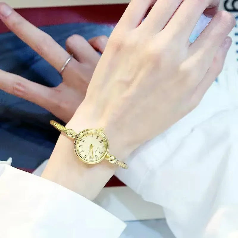 Retro Bracelet Women Watch
