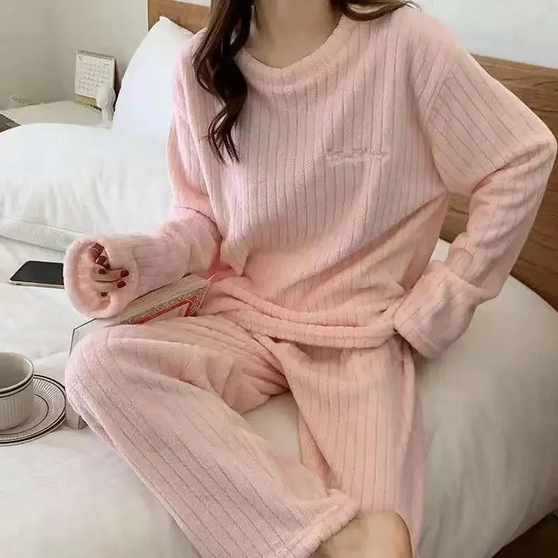 Women's Coral Velvet Jacquard Pajama Set