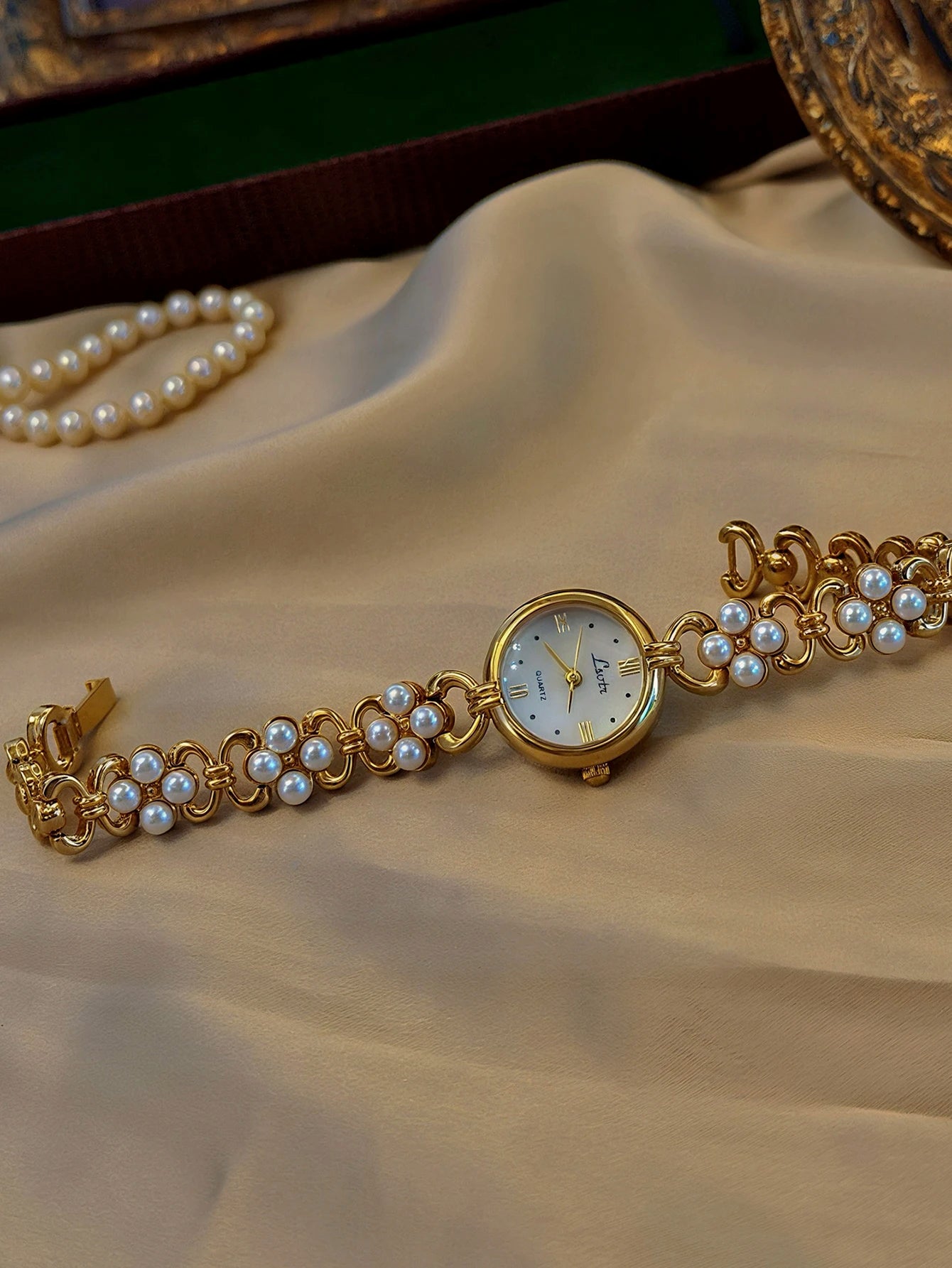 Pearl Mother-of-Pearl Quartz Watch