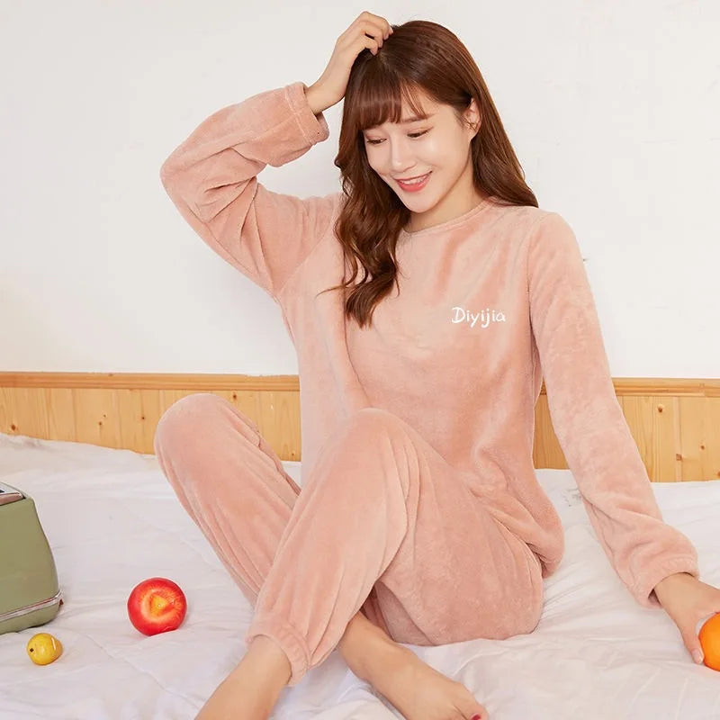 Women's Coral Velvet Warm Pajama Set