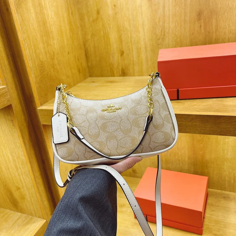 Classic Leather Messenger Bag