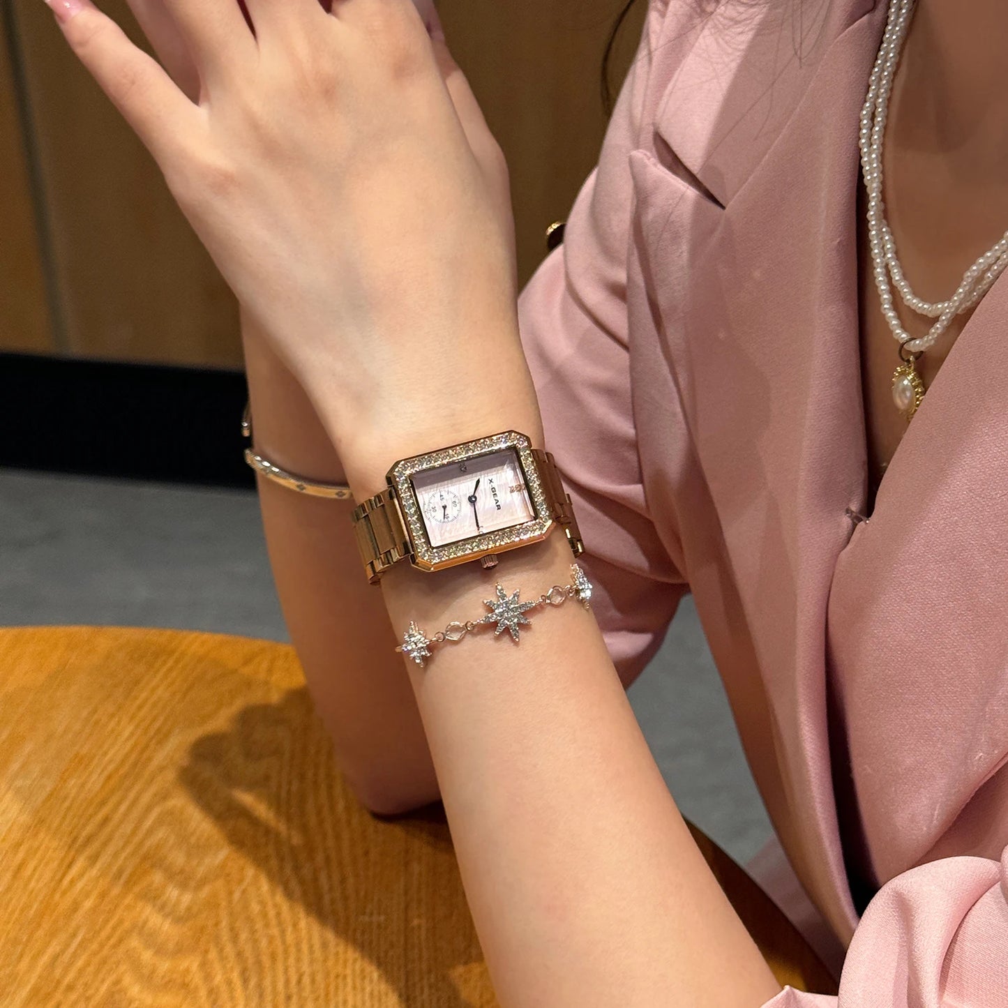 Zircon Dial Rose Gold Mesh Watch