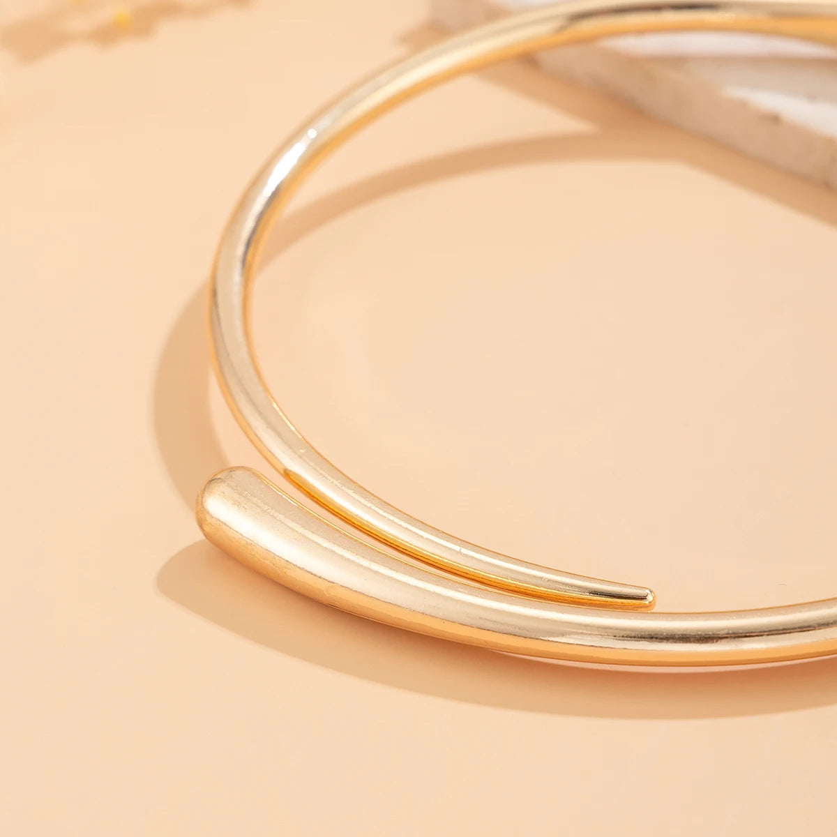 Gold Spring Collar Choker Necklace