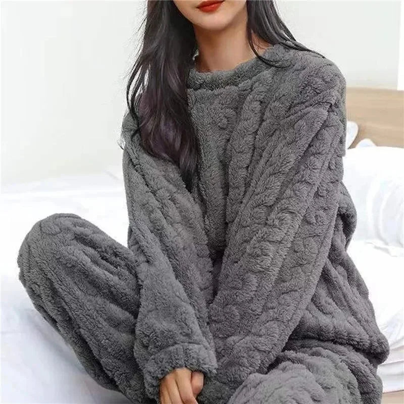 Women's Coral Velvet Jacquard Pajama Set
