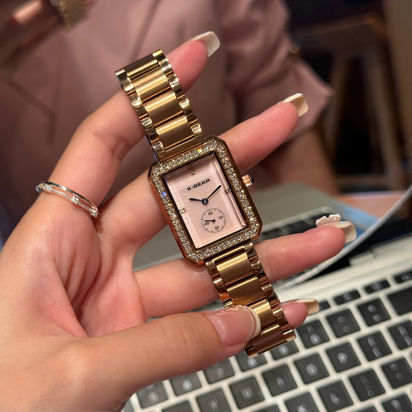 Zircon Dial Rose Gold Mesh Watch