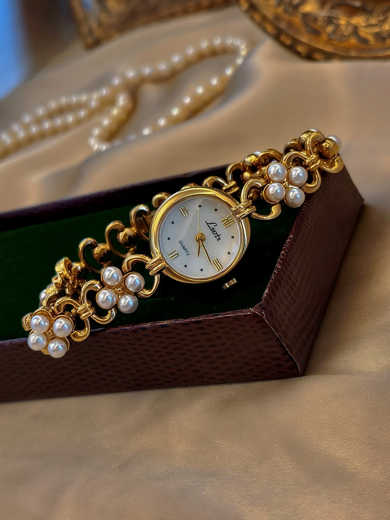 Pearl Mother-of-Pearl Quartz Watch