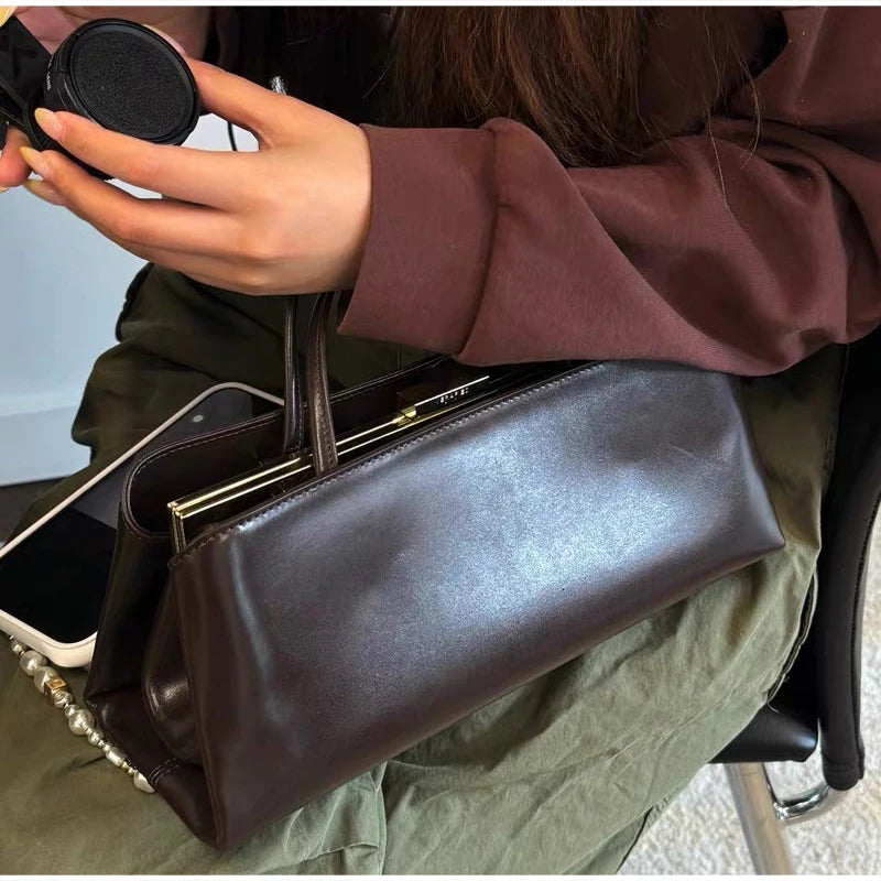 Minimalist Underarm Shoulder Bag