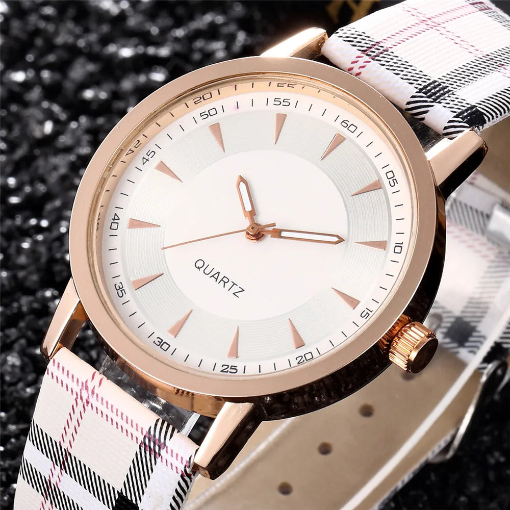 Women's Vintage Plaid Leather Quartz Watch