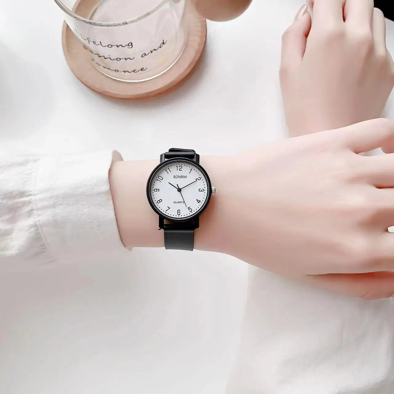 Unisex Minimalist Big Dial Silicone Quartz Watch