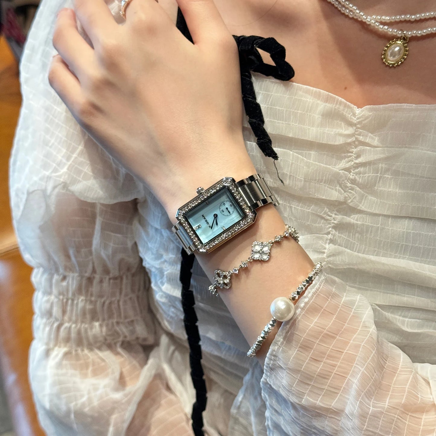 Zircon Dial Rose Gold Mesh Watch