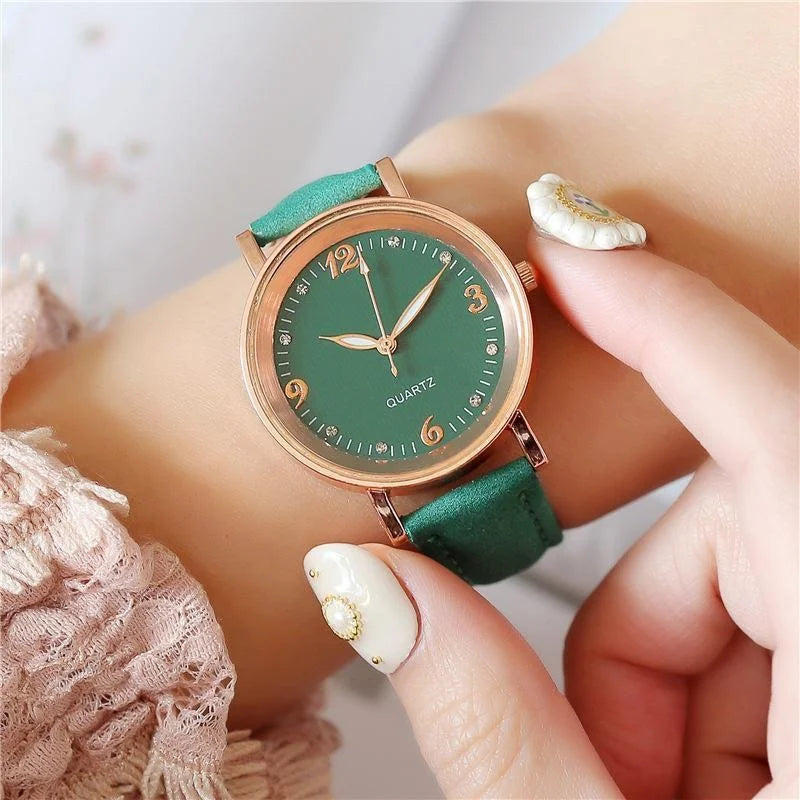 Women's Leather Band Casual Quartz Watch