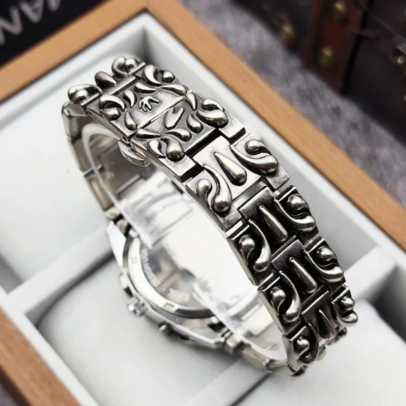 Retro Alien Design Watch