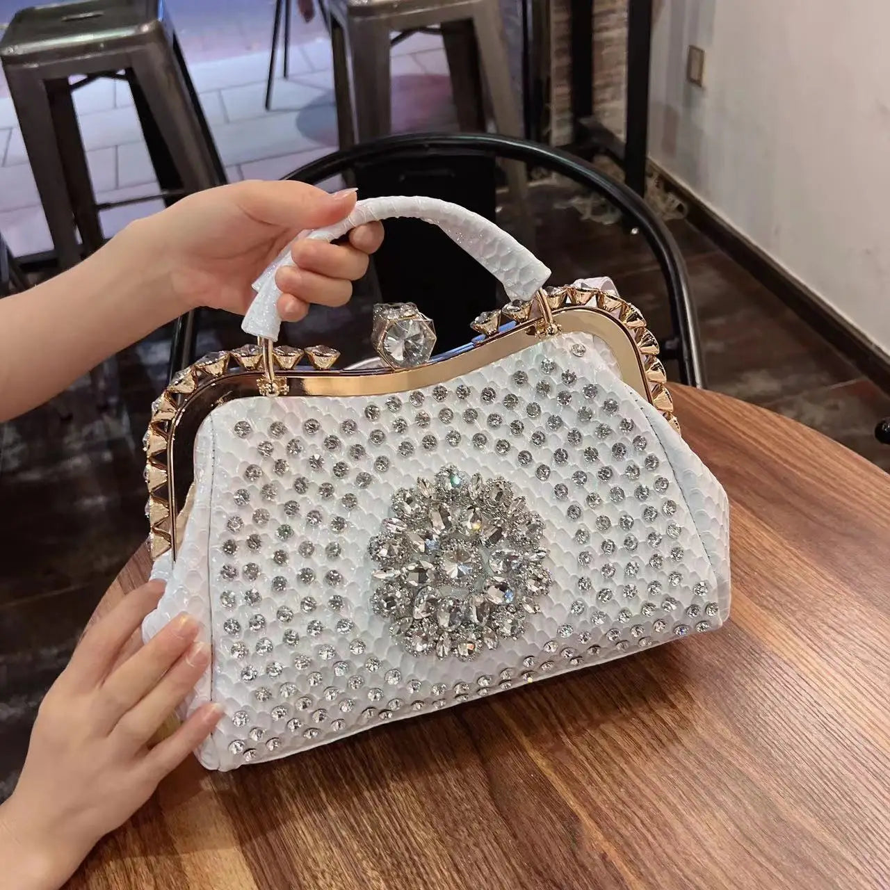 Women's Diamond Large Capacity Crossbody Bag