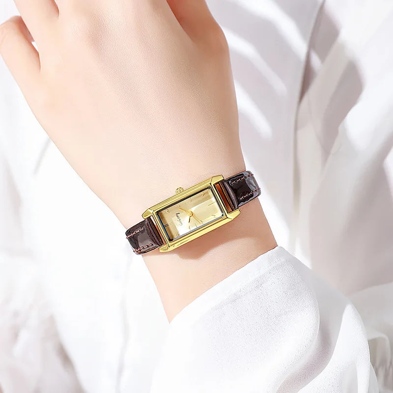 Women's Retro Black Leather Quartz Watch
