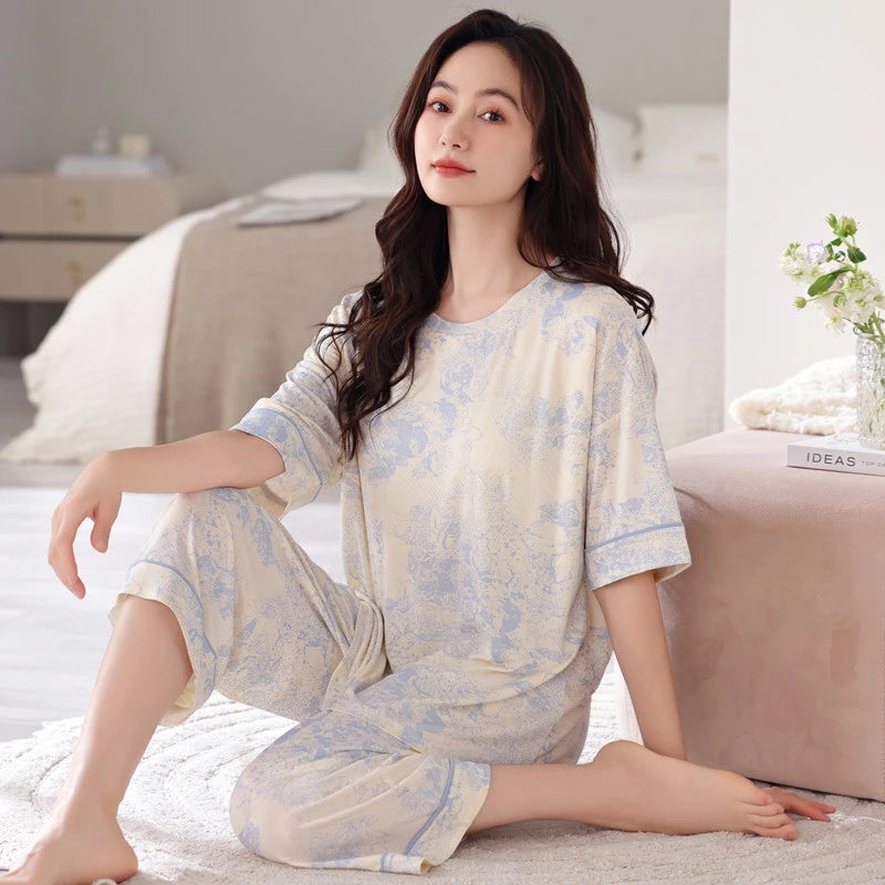 Women's Floral Round Neck Pajama Set Plus Size