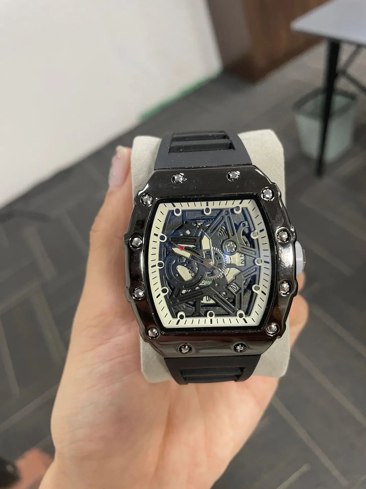 Pentagram Luminous Barrel-Shape Men's Quartz Watch