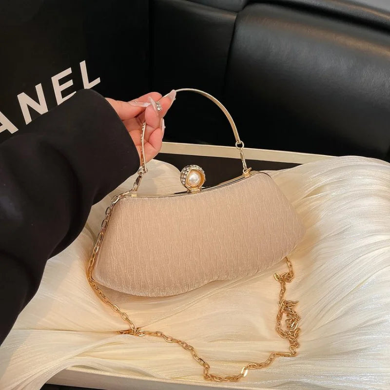 Women's Vintage Leather Commuter Handbag