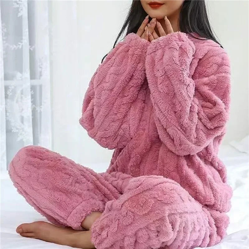 Women's Coral Velvet Jacquard Pajama Set